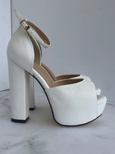 Cargar imagen en el visor de la galería, PAOLA