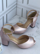 Cargar imagen en el visor de la galería, ROBERTA