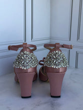 Cargar imagen en el visor de la galería, Debanhi R.