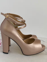 Cargar imagen en el visor de la galería, LESLY