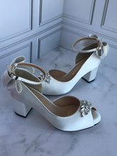 Cargar imagen en el visor de la galería, PRISCILLA