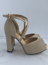 Cargar imagen en el visor de la galería, MARÍA FERNANDA