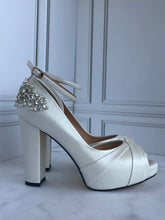 Cargar imagen en el visor de la galería, MARIAN