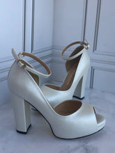 Cargar imagen en el visor de la galería, CLAUDIA R