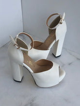 Cargar imagen en el visor de la galería, PAOLA