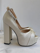 Cargar imagen en el visor de la galería, MICHELLE