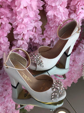 Cargar imagen en el visor de la galería, Andrea Berenice