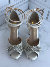 Cargar imagen en el visor de la galería, Lizeth Reyna