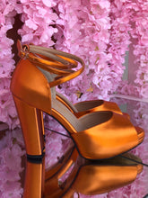 Cargar imagen en el visor de la galería, Martha