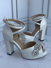 Cargar imagen en el visor de la galería, Lizeth Reyna