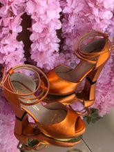 Cargar imagen en el visor de la galería, Martha