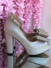 Cargar imagen en el visor de la galería, Yazmin