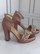 Cargar imagen en el visor de la galería, VANESSA T.