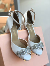 Cargar imagen en el visor de la galería, BELLA