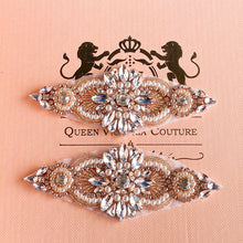 Cargar imagen en el visor de la galería, Doble Decoración con cristal Austriaco y Perlas Oro Rosado