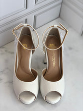 Cargar imagen en el visor de la galería, SAMANTHA B.