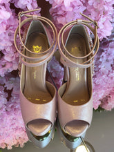 Cargar imagen en el visor de la galería, EVELYN A.