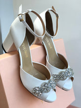 Cargar imagen en el visor de la galería, BELLA