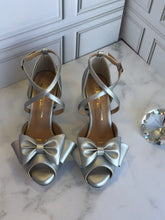 Cargar imagen en el visor de la galería, CYNTHIA