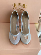 Cargar imagen en el visor de la galería, CINDERELLA T