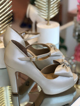 Cargar imagen en el visor de la galería, JESSICA M.