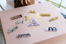 Cargar imagen en el visor de la galería, Plaquitas Personalizadas para Tenis