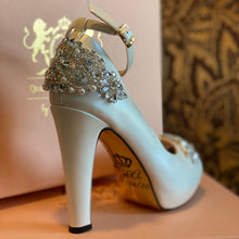 Cargar imagen en el visor de la galería, ANTONIETA