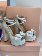 Cargar imagen en el visor de la galería, HANNAH