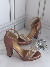 Cargar imagen en el visor de la galería, VANESSA T.