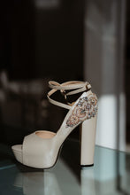 Cargar imagen en el visor de la galería, EUGENIA