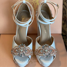 Cargar imagen en el visor de la galería, Doble Decoración con cristal Austriaco y Perlas Oro Rosado