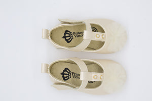 Balerina con pompón,  piel ivory con perlas-329