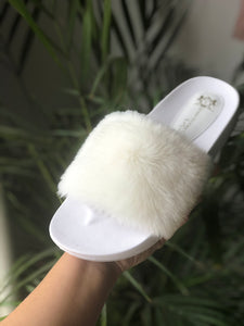 Off white pantufla